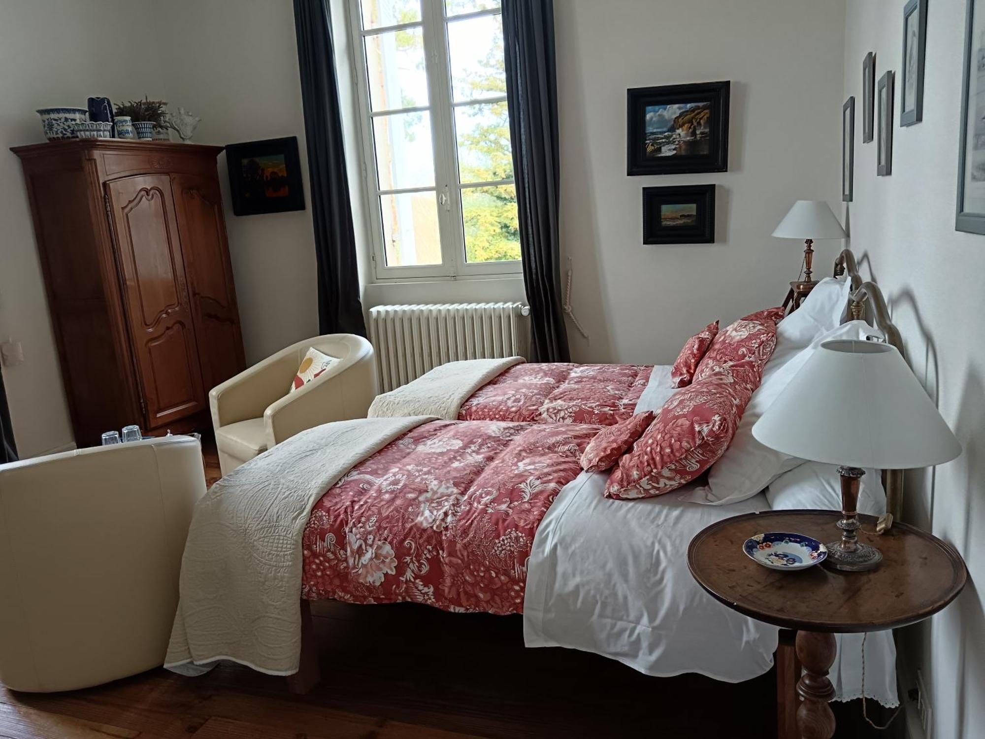 Castel La Bergerie Bed & Breakfast Laglorieuse Exterior photo